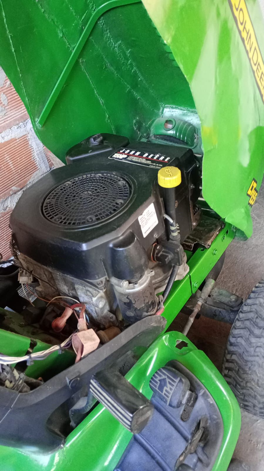 John deere LT155