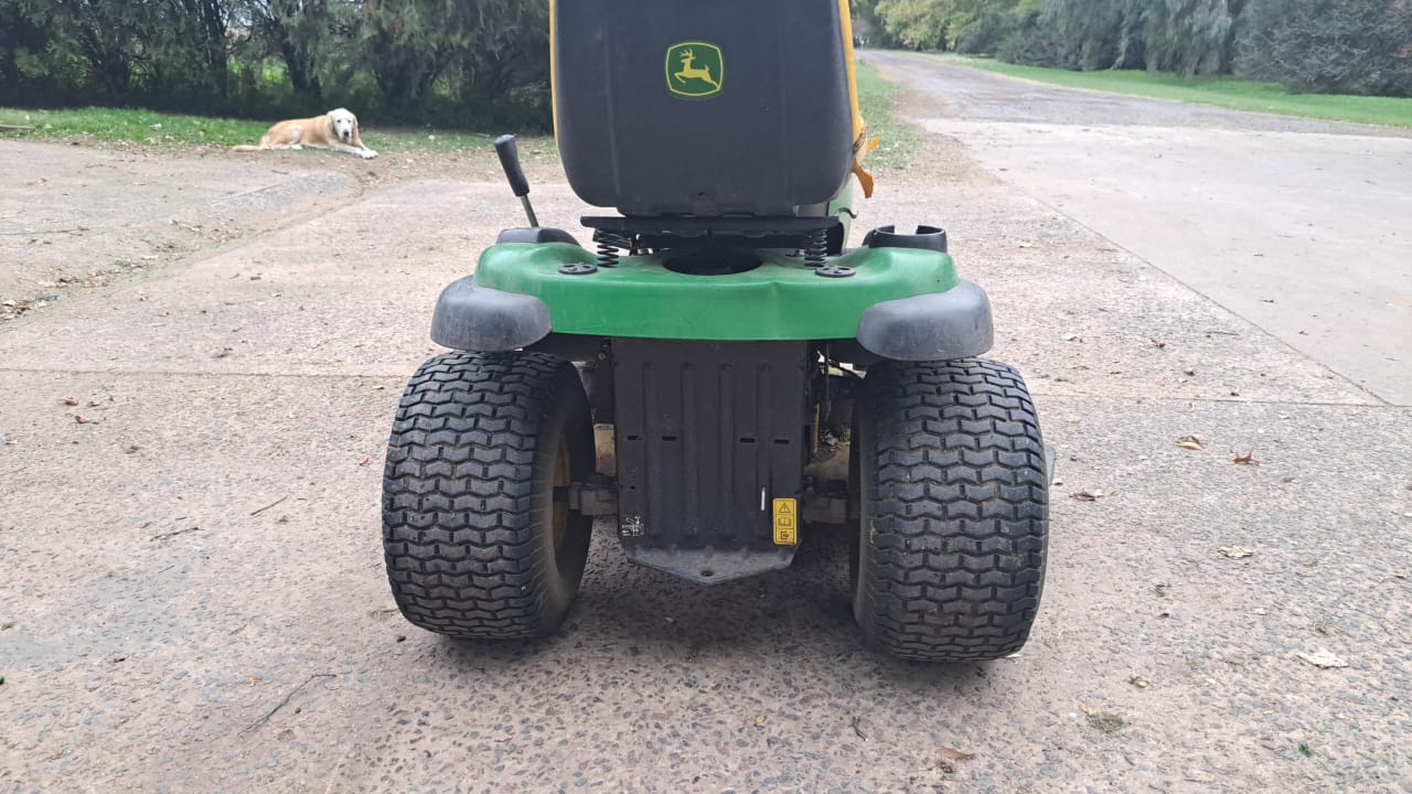 John deere D130